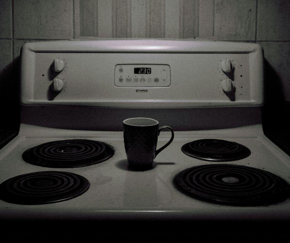 How Hot Can an Electric Stove Burner Coil Get. What Powers Electric Stove Burners