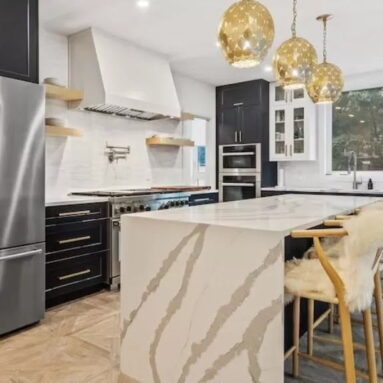 Shenandoah Cabinets vs KraftMaid: Which Brand is Right for You?